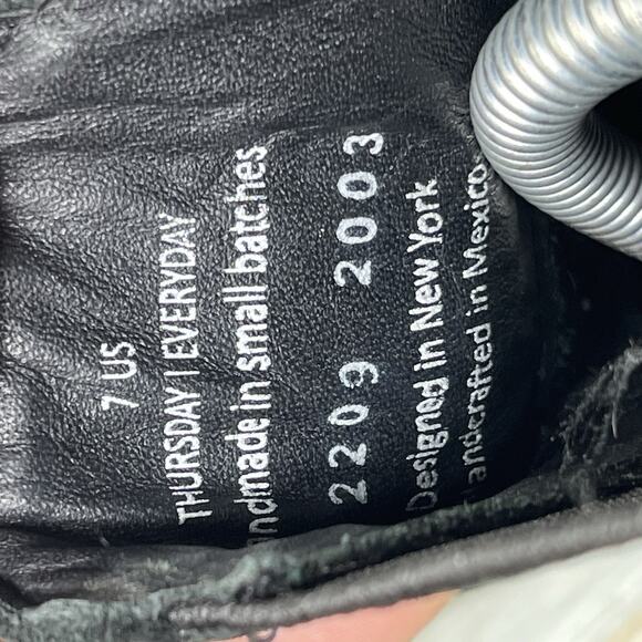 Thursday Boot Company Women’s Legend Black Leather Chelsea Boots Size 7 - Picture 5 of 9